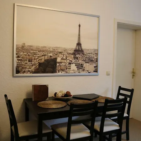 Auenviertel Apartman *